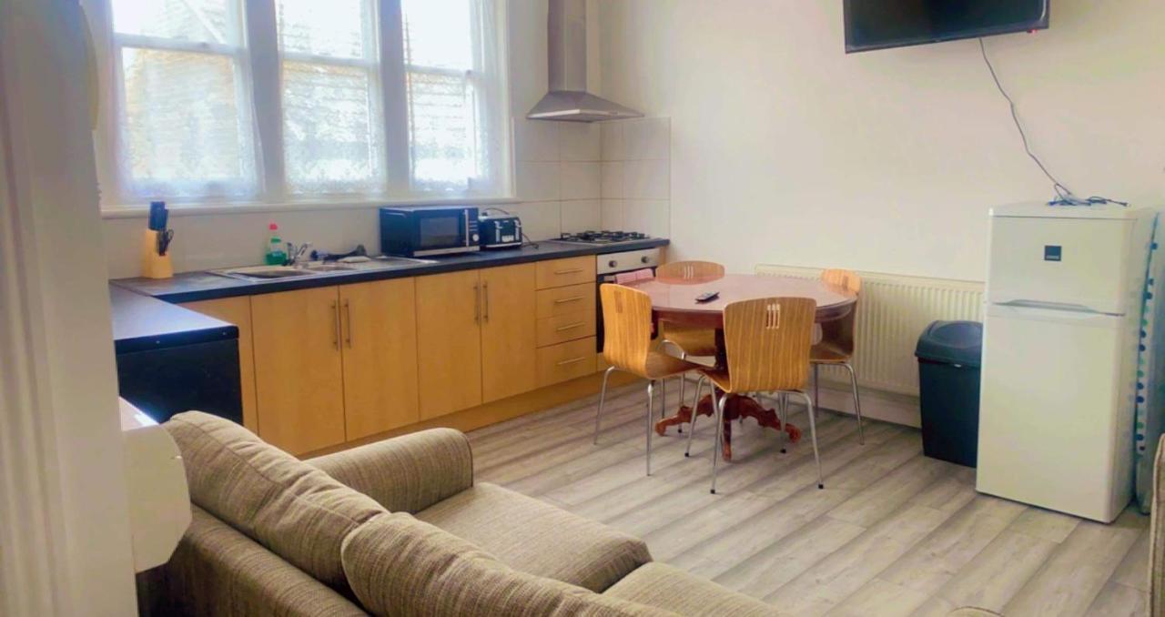 Entire Two Double Bedrooms Flat N4 Great Yarmouth Extérieur photo