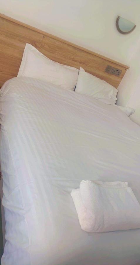 Entire Two Double Bedrooms Flat N4 Great Yarmouth Extérieur photo